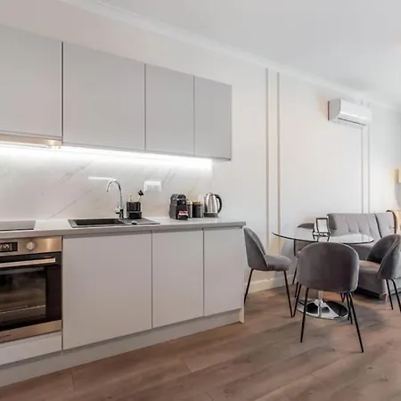 Urban Chic - Center - 3 Bedroom - 12 People - Siedmiogrodzka 3 Apartmán Varšava